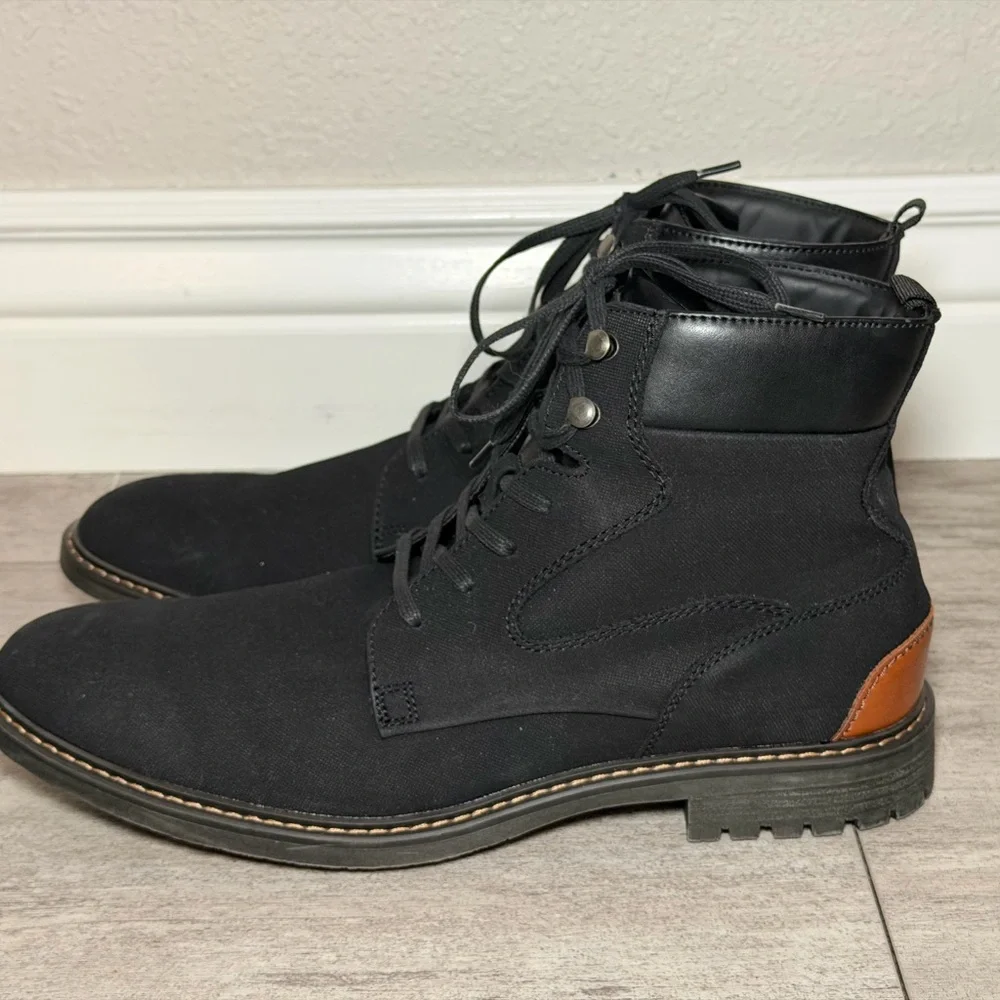 Men's Black Classic Lace-Up Boots